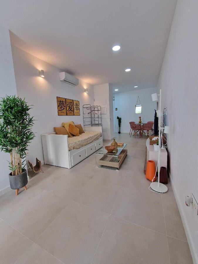 Moderno Apartamento 3 En Calle Marmoles Málaga Exterior foto